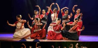 Orissa-Dance-Academy-celebrates-its-Golden-Legacy-of-preserving-Odissi-with-‘Subarnima