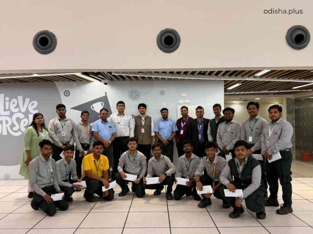 World Skill Center, World Skill Center placements, WSC Bhubaneswar, Odisha skill development, Odisha jobs, skill education India, placement success, international placements, Singapore jobs, UAE jobs, Rashmi Ranjan Mohapatra, Subhanga Kishore Das, industry partnerships, engineering jobs, service sector jobs, youth employment, career opportunities, advanced skill training, Bhubaneswar, Odisha
