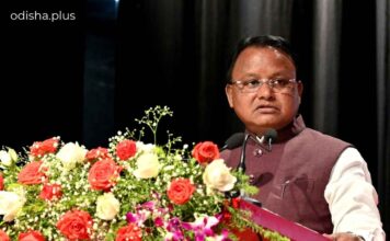 CM-Mohan-Majhi-at-Nijukti-Mela-2026