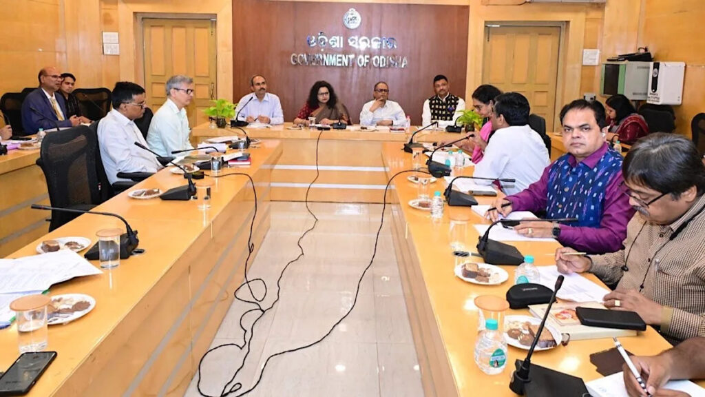 Odisha Chief Secretary Anu Garg, infrastructure implementation task force, PRAGATI meetings Odisha, Kanupur irrigation project, National Highway projects Odisha, Jharsuguda Barpali rail project, Lok Seva Bhawan review