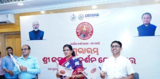 Odisha Deputy CM Flags Off First Batch Under ‘Shree Jagannath Darshan Yojana’ senior-citizens-begin-jagannath-pilgrimage-state-scheme